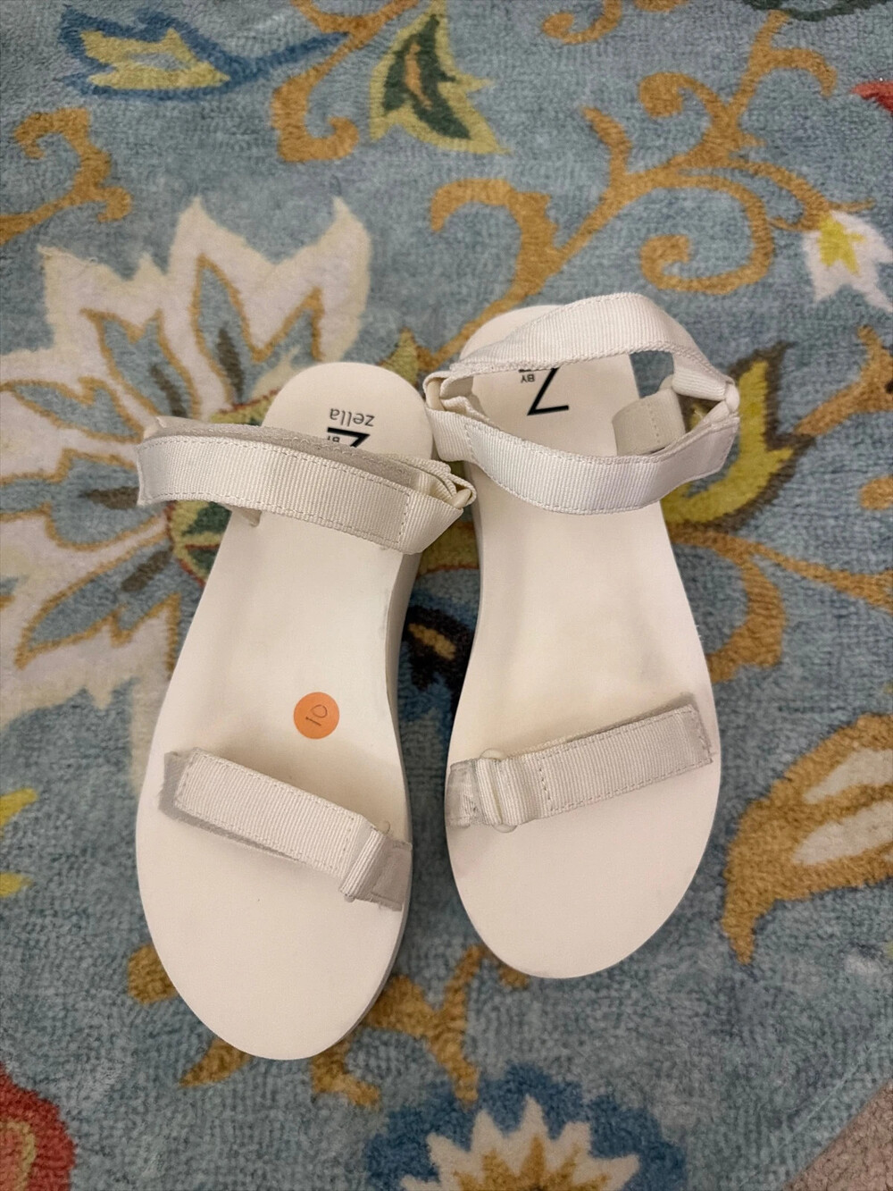 Aerosoles White beach sandals by Zella , Sz 10